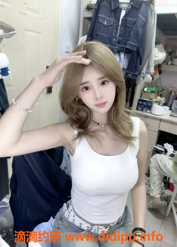 深圳楼凤-宝安小婷，800元/次，胸大服务多