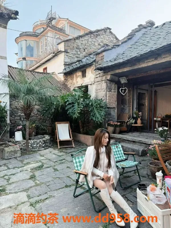 广州上门服务-南海小甜蜜，160cm 25岁 36D 热门上门服务