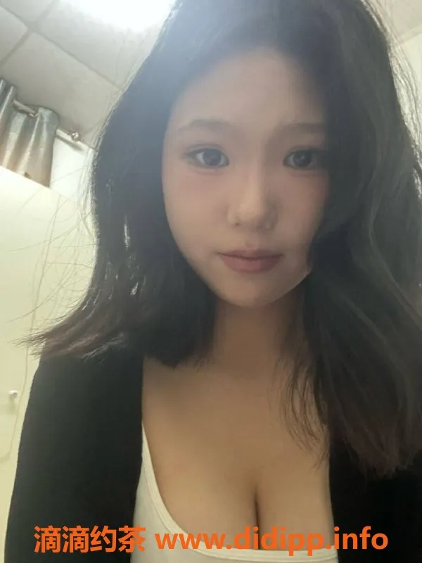 洛阳楼凤-洛阳奶球，21岁165cm，专业调情与陪浴服务