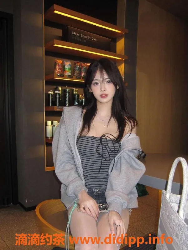 赣州楼凤-赣州章贡区吱吱，166cm，激情享受只需700元