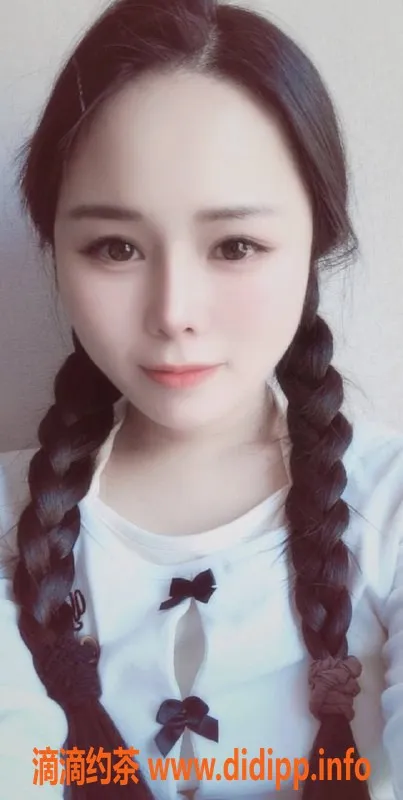 郑州楼凤-管城区小依依，157cm 46kg 25岁，平价优质服务