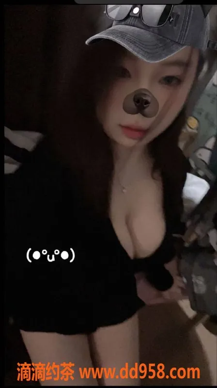 郑州楼凤-金水区柚子18岁 性感诱惑伴游