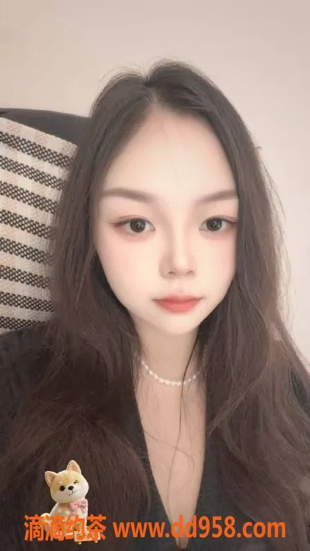 郑州楼凤资源信息,郑州管城区小雅，22岁真材实料，助你解锁多种姿势