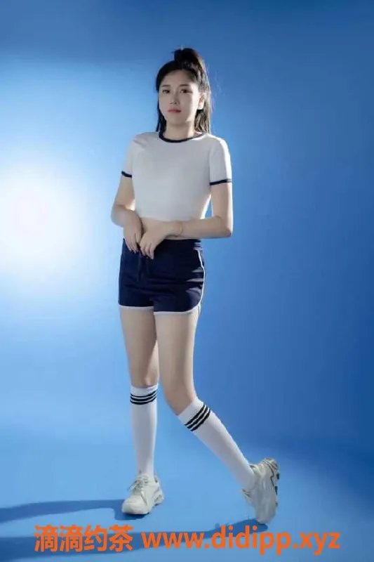 广州楼凤-广州白云容儿，171身高，26岁，服务优质