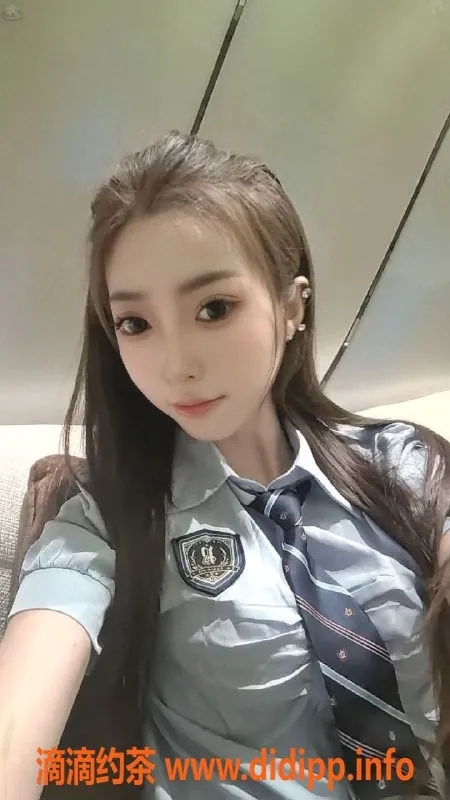 常州楼凤-武进空姐，165高90重，800元体验嫩妹魅力