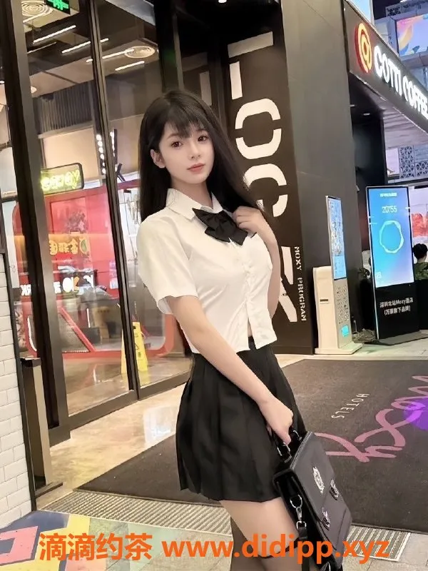 常州楼凤资源信息,武进小茶，165高颜值嫩妹，陪浴调情等服务