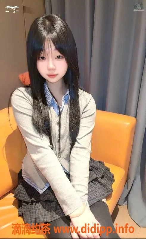 成都楼凤-武侯区嫩妹芷涵，163身高96斤，C罩杯服务