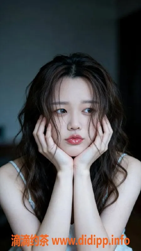 深圳楼凤资源信息,龙华嫩妹雪儿，水费1000p等你来撩