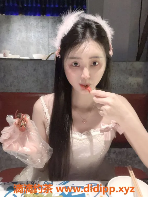 深圳楼凤-罗湖02柯柯，高颜值，800起，视频验证！