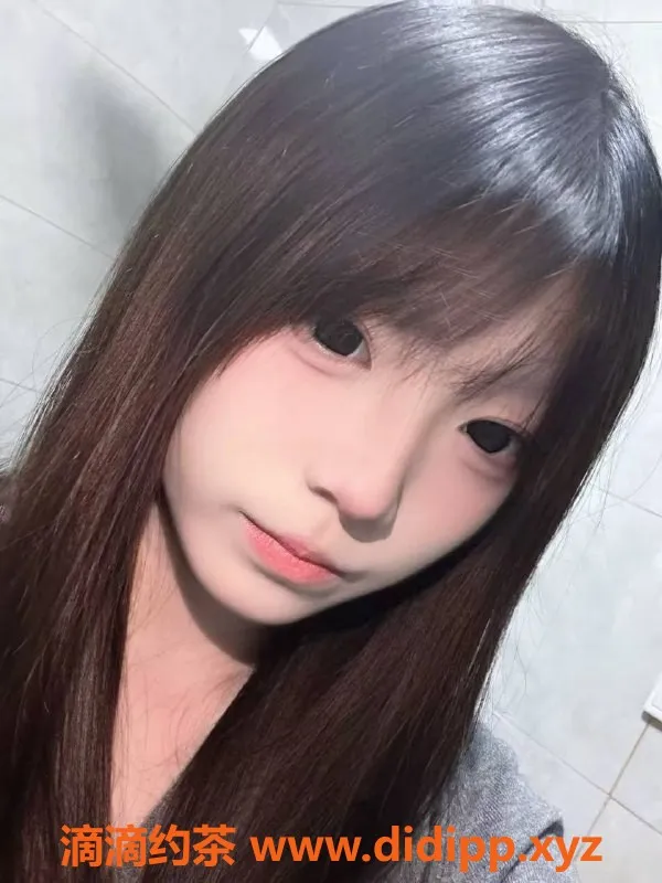 广州楼凤资源信息,天河嫩妹CC，长腿大胸，水费900