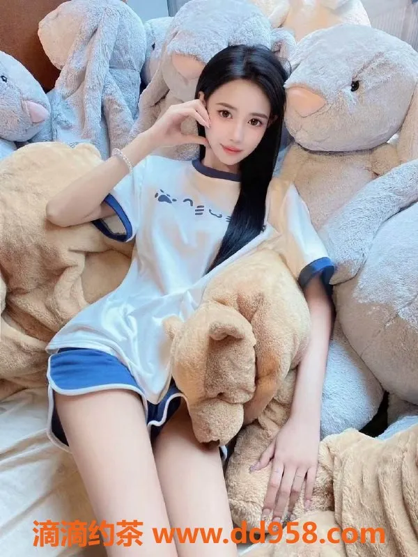 无锡楼凤-锡山05顶级嫩模 175大长腿清纯少女