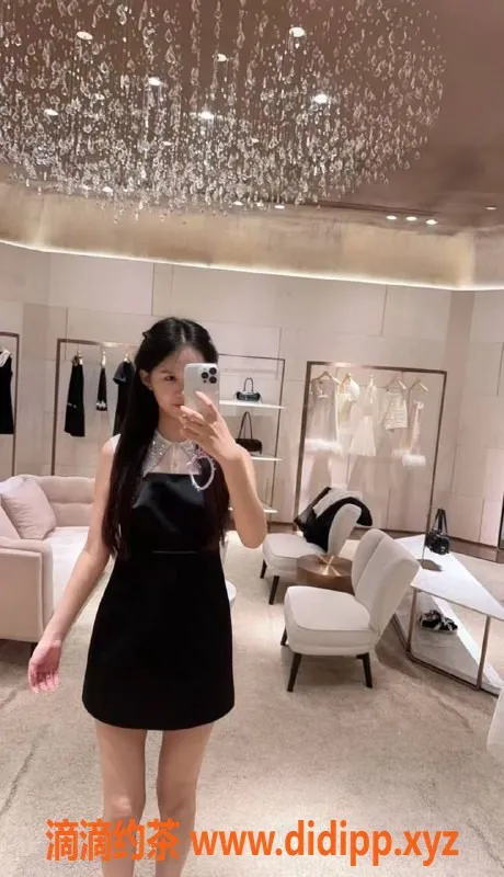 重庆楼凤资源信息,江北小艺，20岁165cm，C+罩杯，服务多样