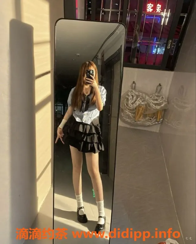 惠州楼凤-小可爱 大亚湾 19岁 157cm 85斤 600p服务