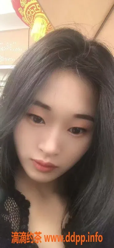 惠州楼凤-惠惠 大亚湾 160cm 90斤 26岁 洗吹制服服务