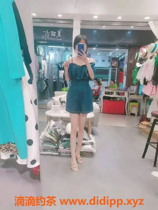 宁波楼凤-宁波丽丽，28岁162cm，真🐻B按摩服务