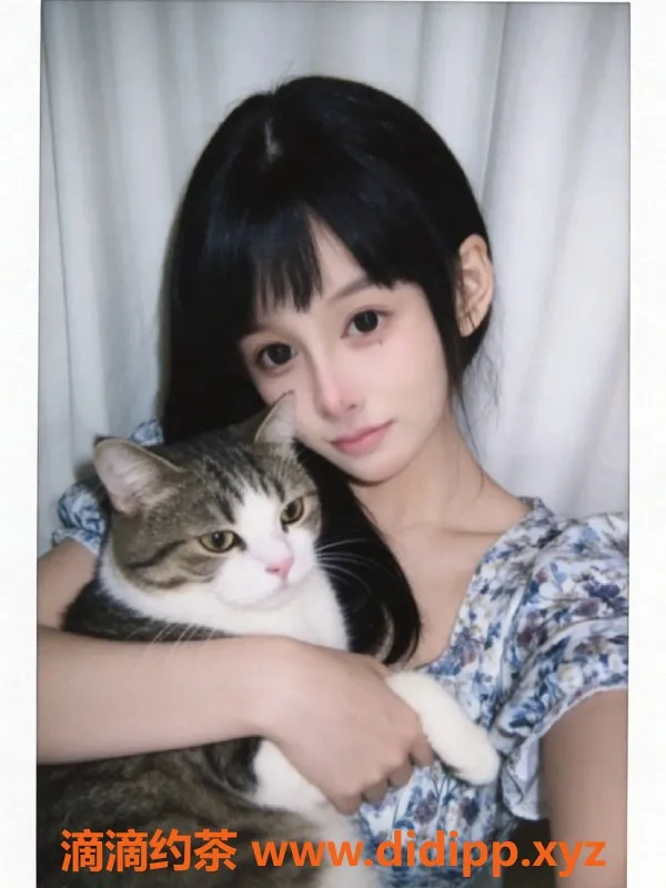 常州楼凤-武进万达理工学妹，165cm清纯嫩妹，800元起