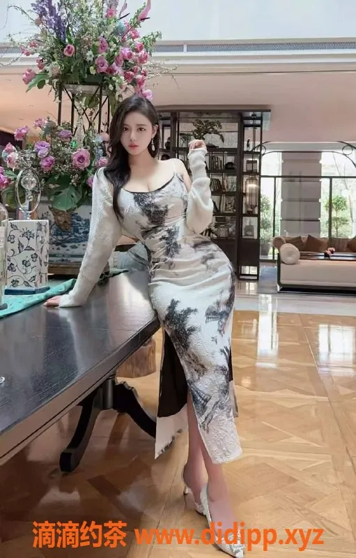 成都楼凤-高新区乐潼，精致御姐，身材匀称，热情服务