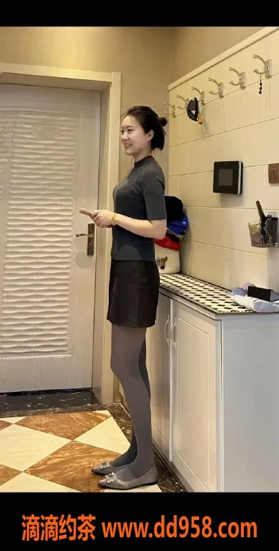 广州楼凤-天河区欣欣，28岁，164cm，550元一次服务