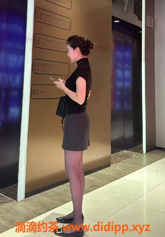 广州楼凤-天河区欣欣，28岁，164cm，550元一次服务