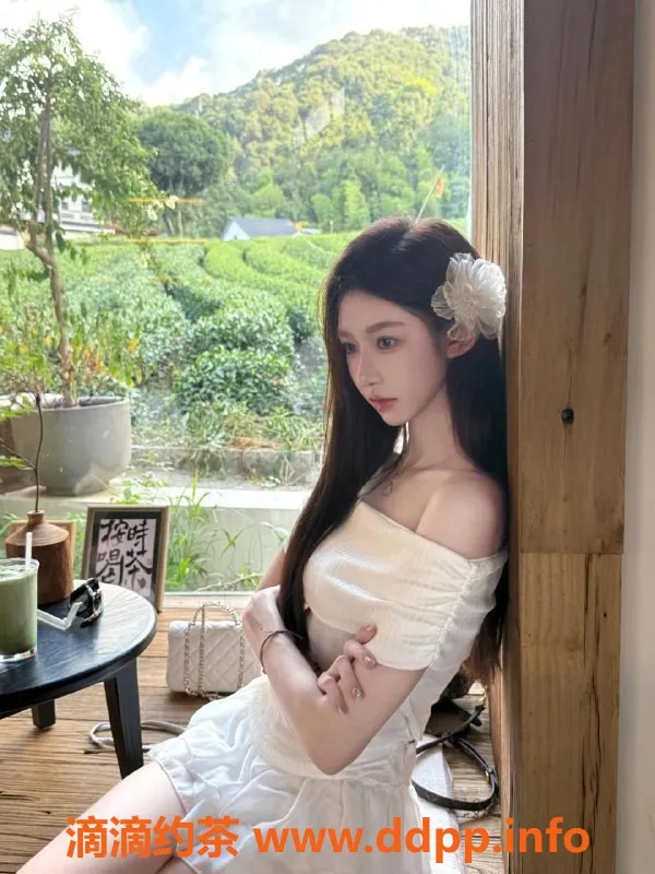 广州楼凤-海珠区妙桐，20岁164cm美学妹，600元起