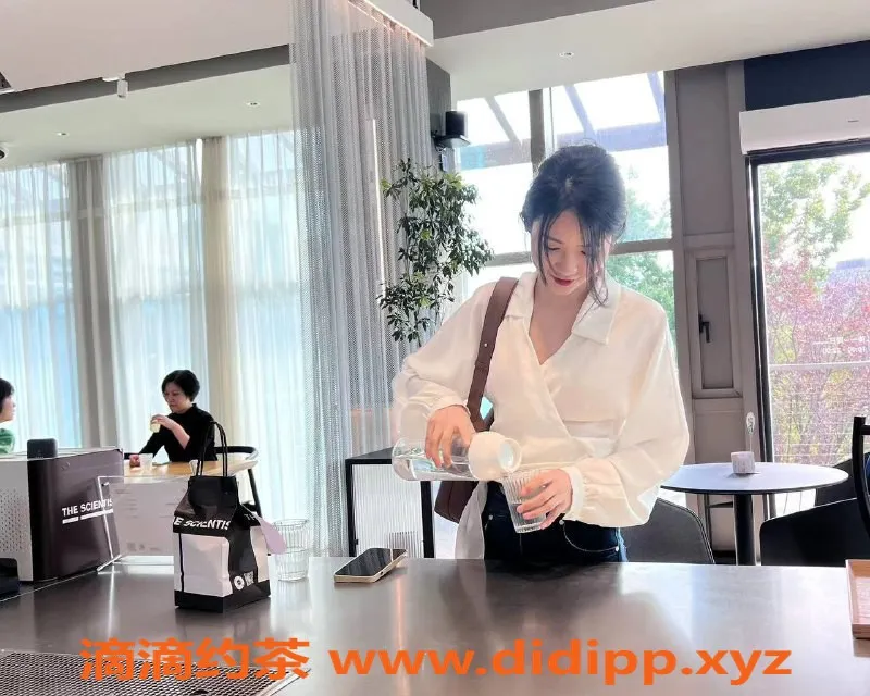 上海楼凤-浦东糕糕福利拍卖，原价900 P现仅800 P！