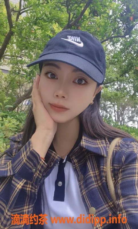 郑州楼凤-金水区26岁瑶瑶，161cm身高，57.5kg超值服务