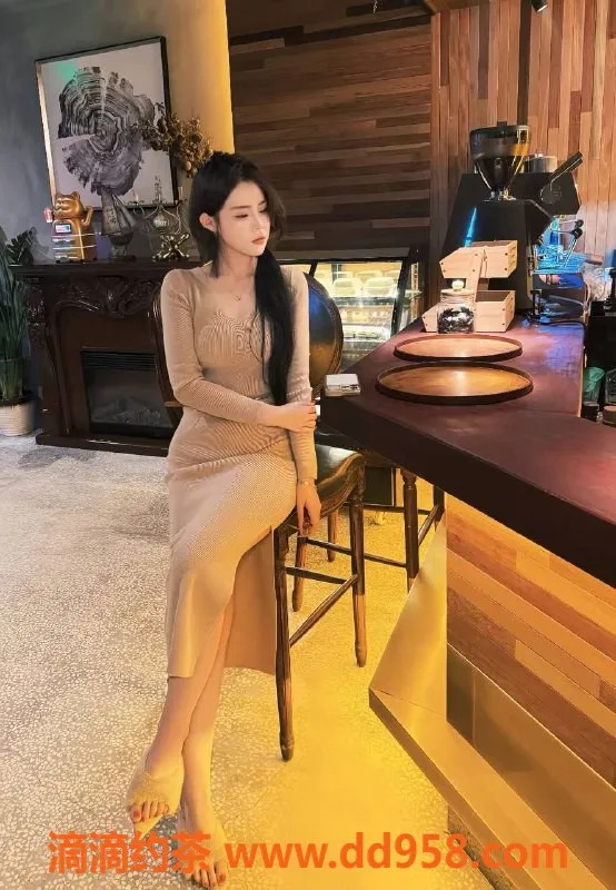 北京楼凤-朝阳百子湾小雪花，174cm雪白肌肤，1K体验！