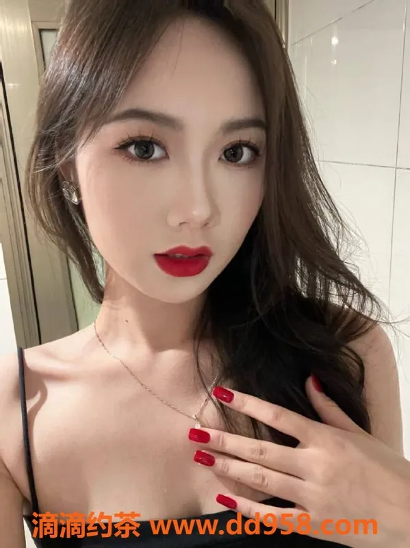 深圳楼凤-罗湖小樱，身材火辣的环保御姐