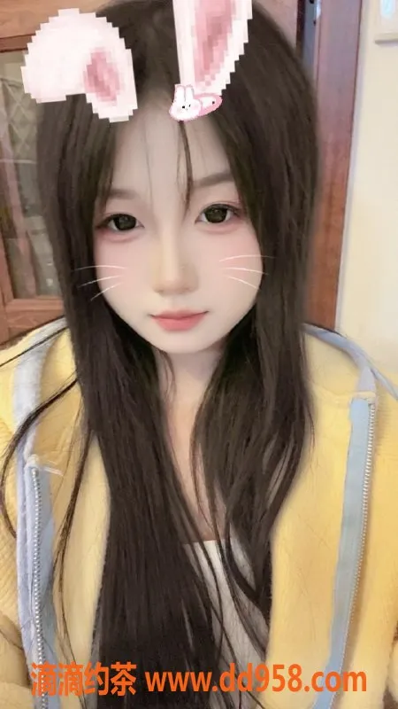 常州楼凤-武进嫩妹雨涵，155娇小身材，800元起服务