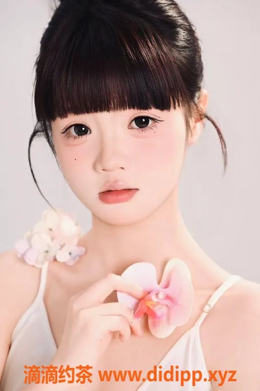 深圳楼凤-福田嫩妹小小，1000元超值体验