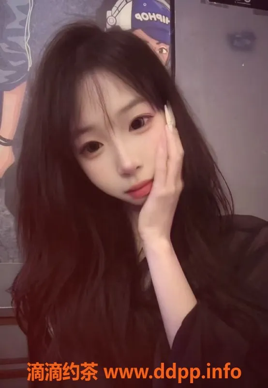 深圳楼凤-龙华嫩妹雨嘉，900元起，精彩服务等你来体验