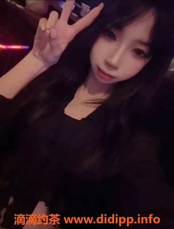 深圳楼凤资源信息,龙华嫩妹雨嘉，900元起，精彩服务等你来体验