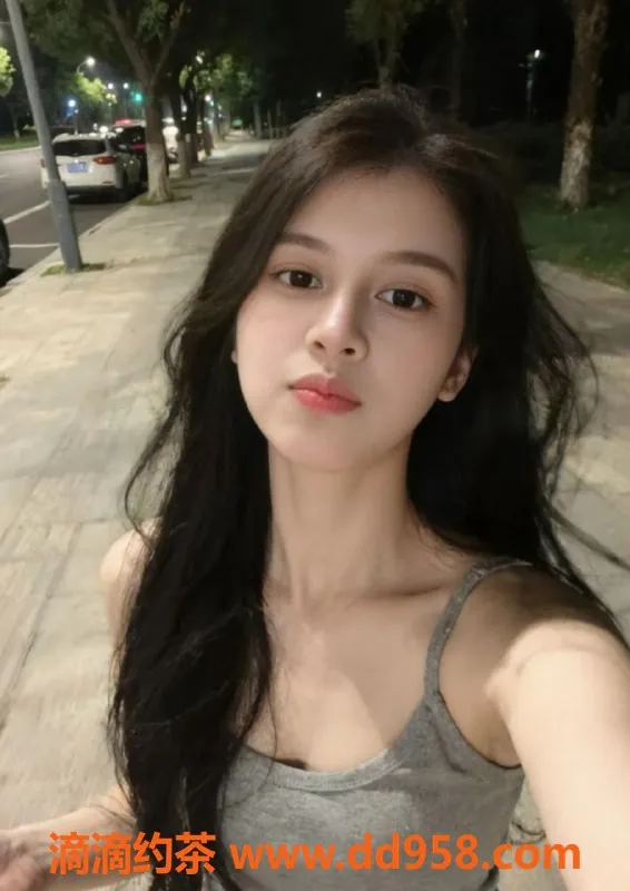 湛江楼凤-湛江莹莹 26岁 156cm 43kg 洗吹做服务