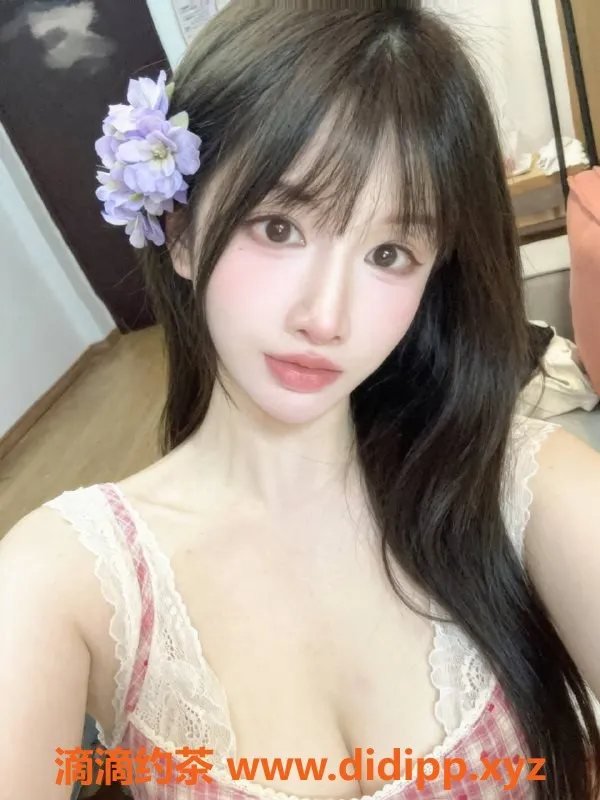 深圳楼凤-南山嫩妹金闪闪，800p带给你新体验