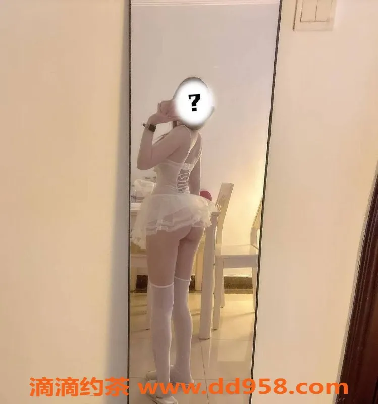 深圳楼凤资源信息,南山嫩妹金闪闪，800p带给你新体验