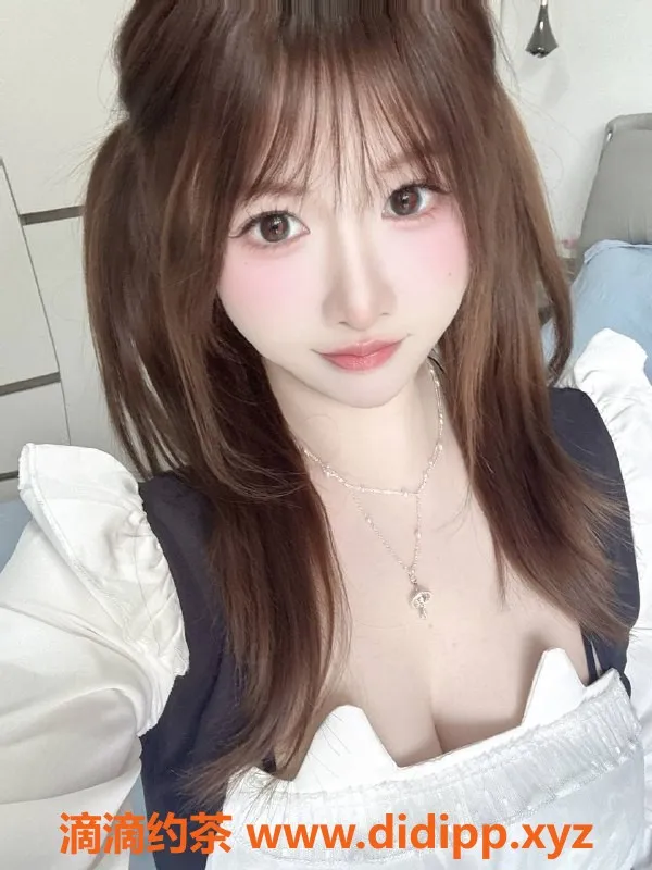 深圳楼凤-南山嫩妹金闪闪，800p带给你新体验