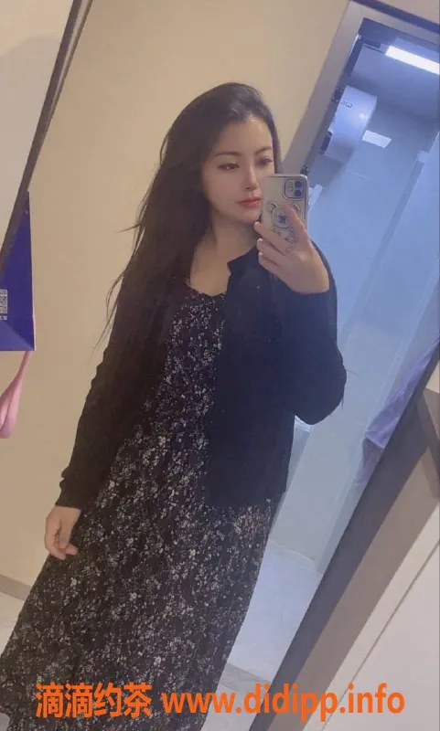 郑州楼凤-金水区瑶瑶，26岁161cm，轻松享受服务