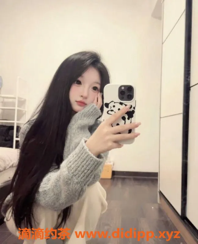 台州楼凤-台州小梨，18岁163cm，B+围，600元品茶