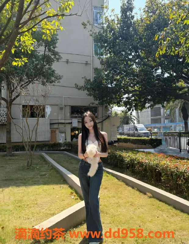 广州楼凤-天河嫩妹蒂娜，1000p体验超值服务