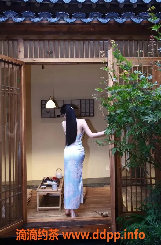 广州楼凤-天河嫩妹蒂娜，1000p体验超值服务