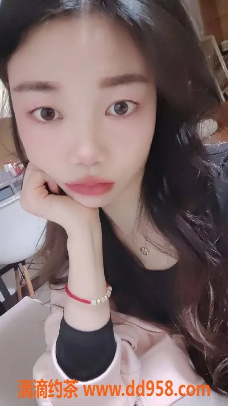 广州楼凤-番禺小姐姐，课费500，服务优质