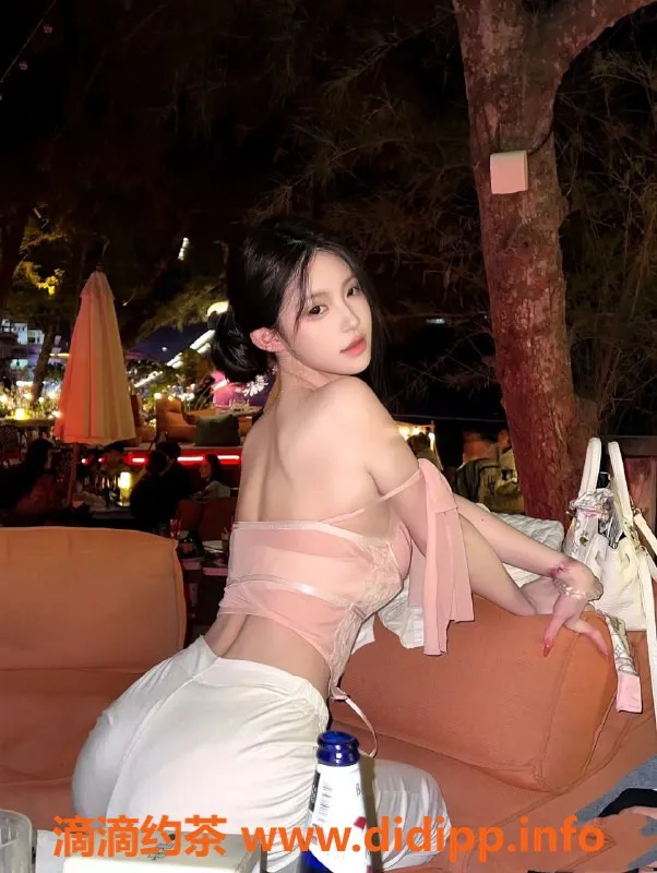 无锡楼凤-锡山区高颜值陪浴思思，168cm，45kg