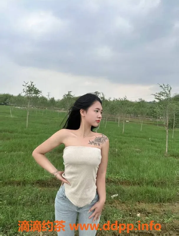 广州楼凤-天河区嫩妹，165身高C罩杯，800p服务