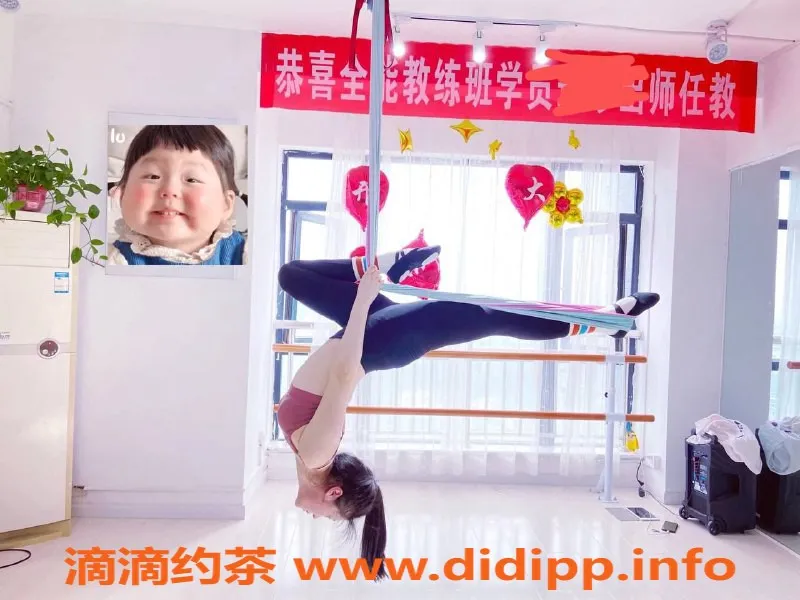 杭州楼凤-拱墅艺名“适中”，身高169，价格公道，服务贴心