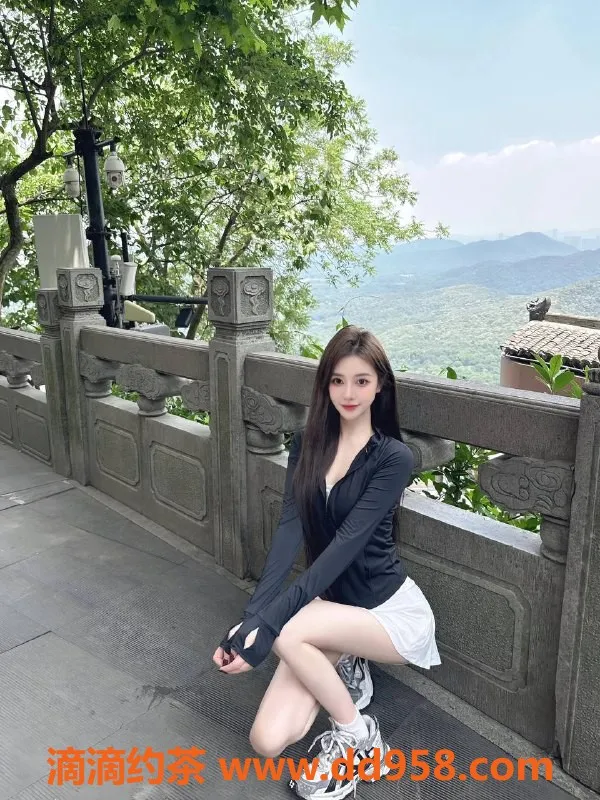 宁波楼凤-南方美女Lucky 165cm 46kg 34C 专业美术老师