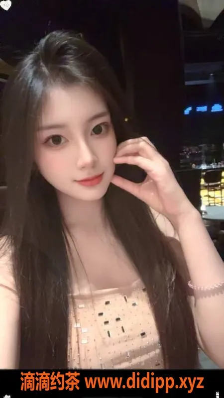 深圳楼凤-深圳龙岗心心，800元轻松体验御姐服务