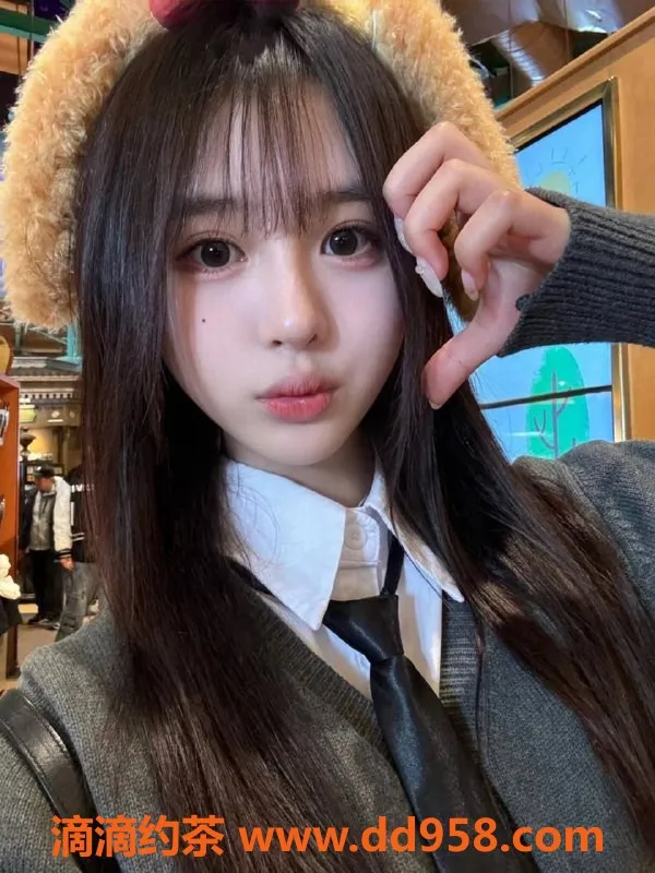 广州楼凤-荔湾区19岁新人烁妍，身高169，茶水费600元