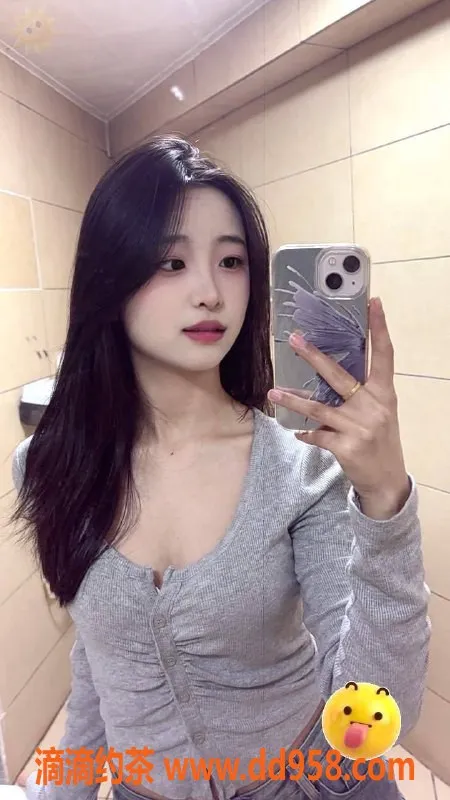 深圳楼凤-南山佳佳，800元服务，粉嫩嫩妹等你来体验