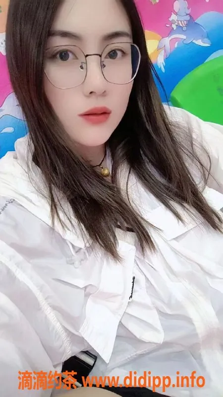 昆明楼凤-五华区莉莉，价位5P 8PP，服务多样等你来体验！