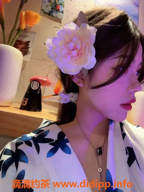 东莞楼凤资源信息,莞城小姨，超值800元，极致服务体验